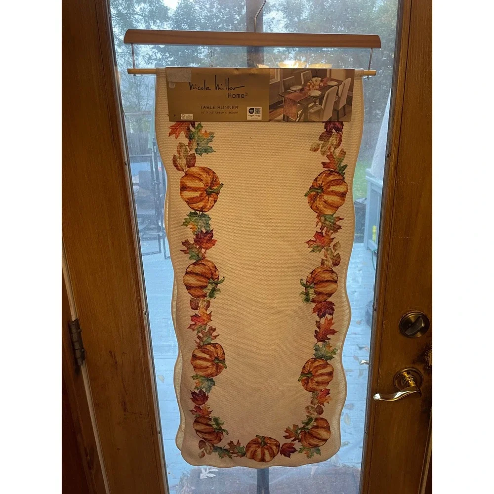 Nicole Miller Home Pumpkin Fall Leaves Table Runner 15